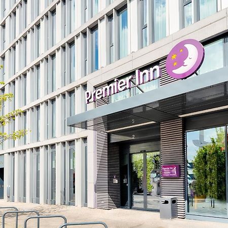 Premier Inn Berlin Alexanderplatz Exterior foto